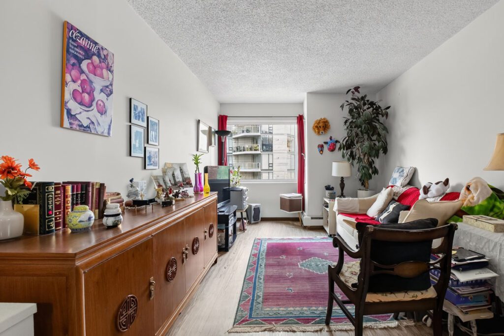 New Bow Claire Apartments Photos – Unit